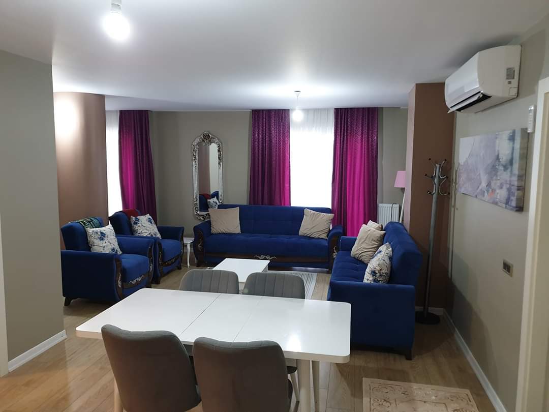 اعلان 870 شقة ثلاث غرف نوم وصالون حمامين مفروش لوكس للايجار السياحي في شيشلي اسطنبول